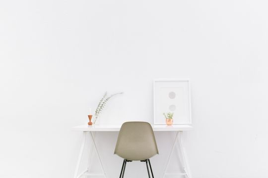 Desk for minimalists